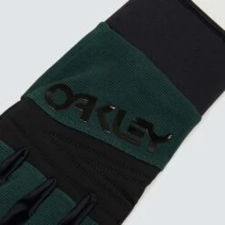 Oakley Factory Pilot Core Glove -Winter Sportswear FOS901030 7BC dtl1