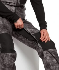 Volcom Womens Swift Bib Overall 24 Volcom Womens Swift Bib Overall -Winter Sportswear Volcom W Swift Bib Overall 2022 Acid Black 12